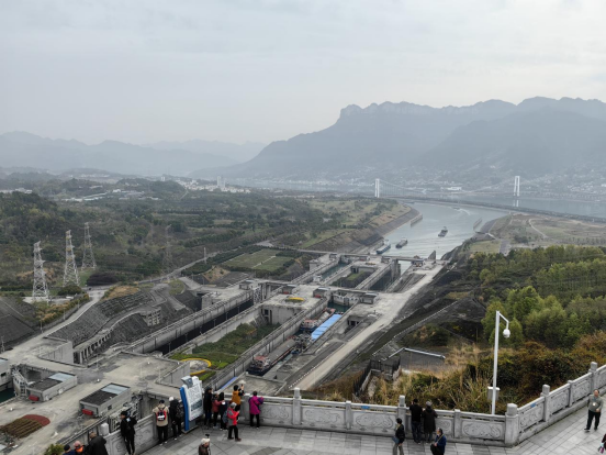 大壩場(chǎng)景